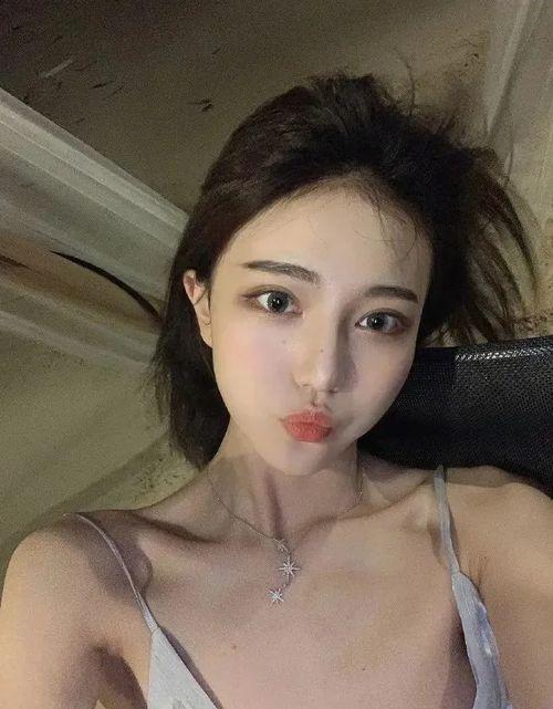 近期网红吃瓜女友是谁,神秘女友竟是...